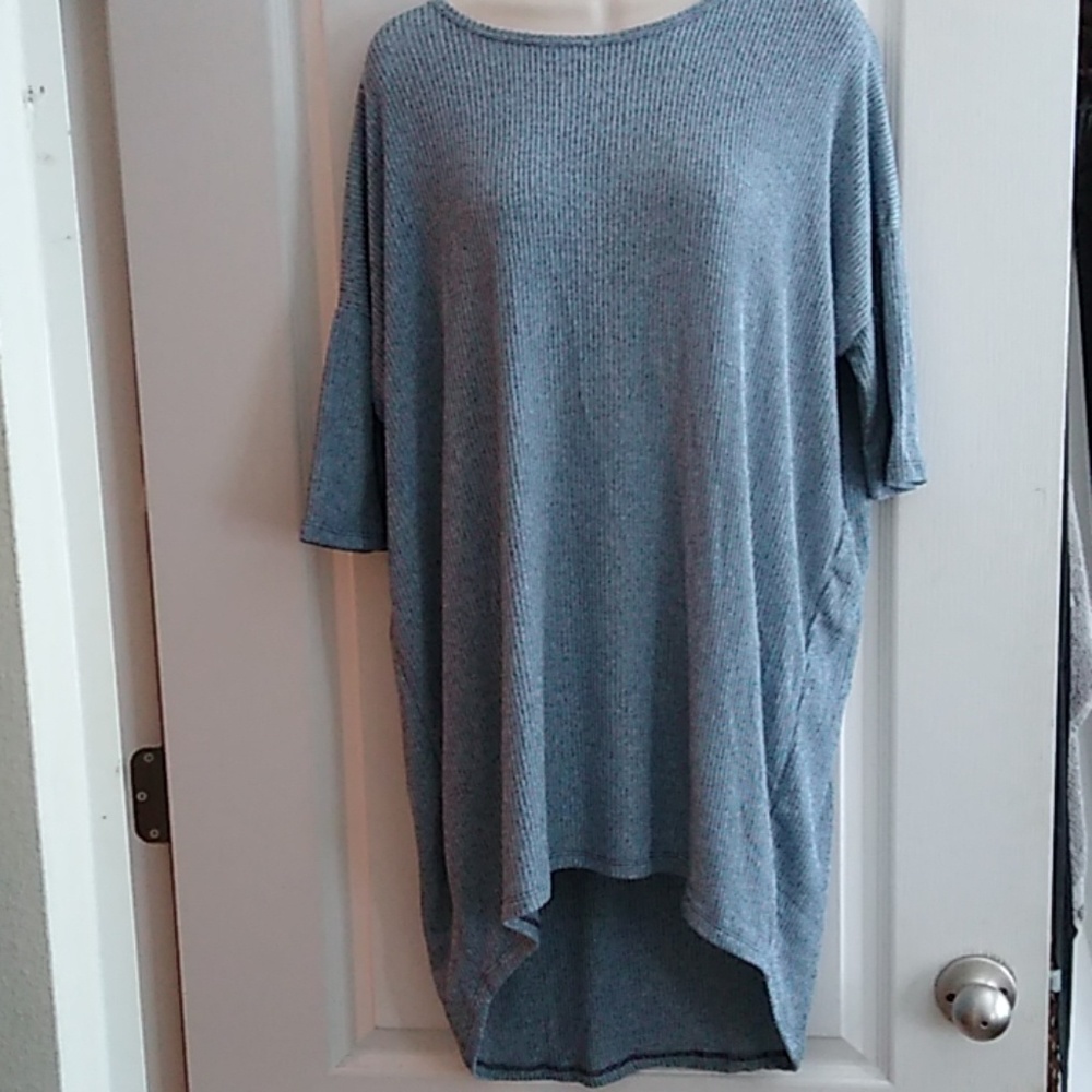 Lularoe high low rib knit top M